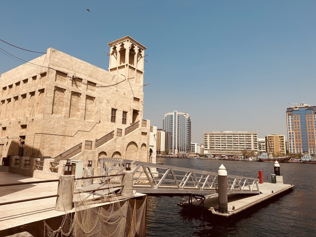 Al Seef is located directly at the Creek - in the back the modern houses and in the front a wind tower replicated