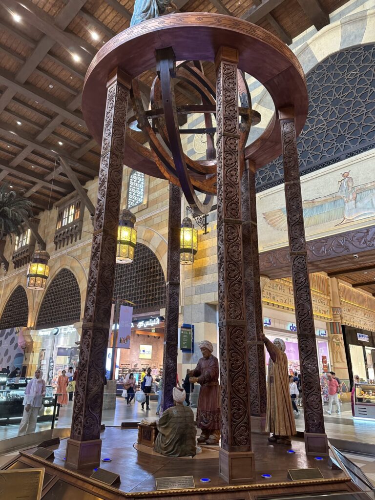 The IBN Battuta Mal is a feast for the eyes. It has different areas, which are beautifully decorated. Let yourself be inspired