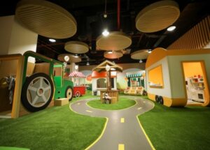 Spielparadies in Dubai. Es gibt viele Spielparadiese, vorallem für kleinere Kinder. Die Kindern können dort abgegeben werden
