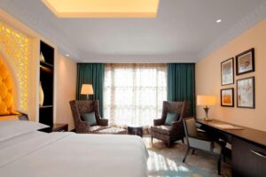 The beautiful rooms of the Sheraton in Sharjah. A family-friendly hotel