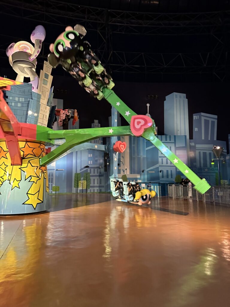 IMG World of Adventure un parc à thème à Dubaï avec de nombreuses attractions pour les enfants